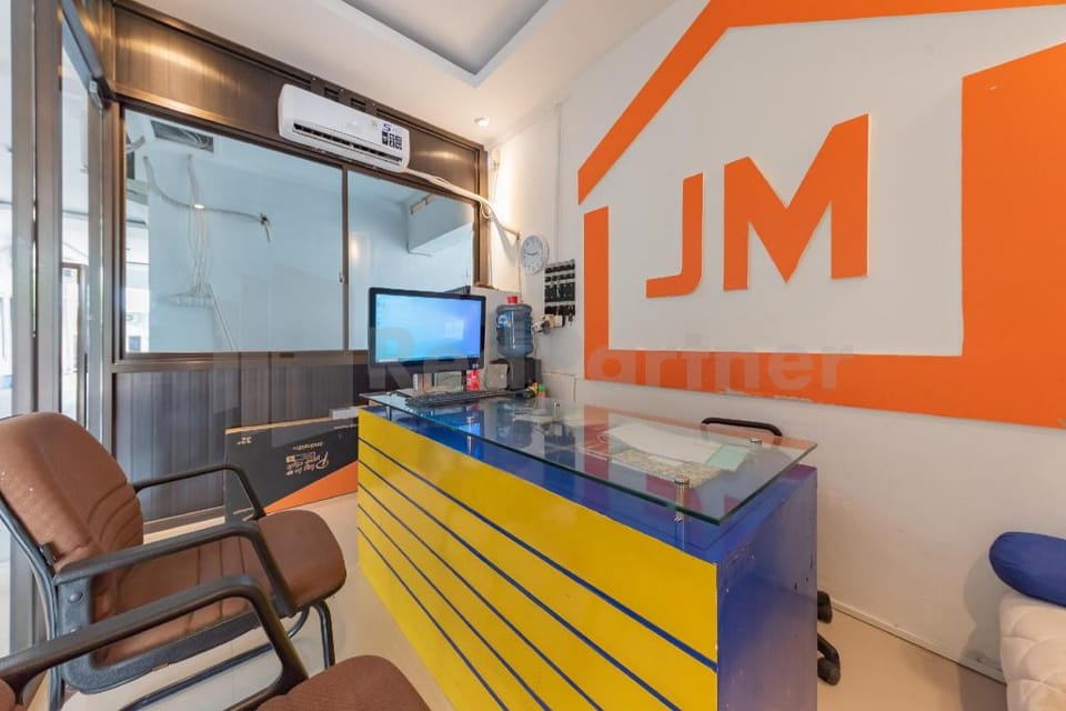 JM Guest House Lamaran Redpartner Hotel in West Java