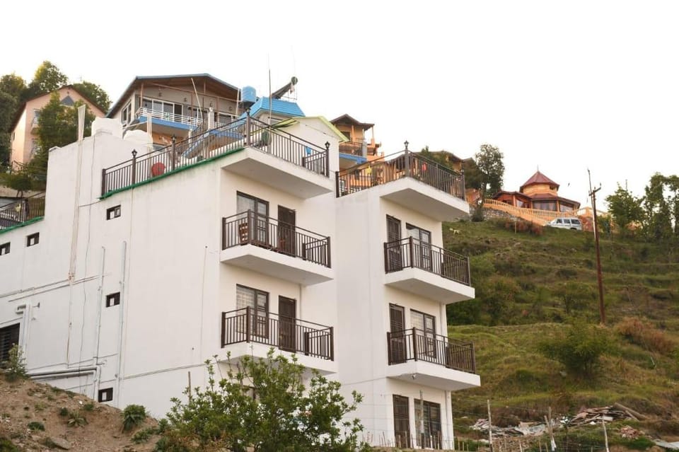 Rameshwaram Resort Hotel in Uttarakhand