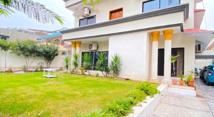 Galaxy ambassador guest house Islamabad Bed and Breakfast in Islamabad