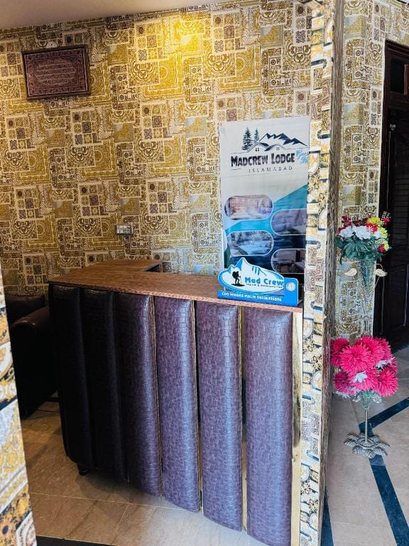 MadCrew Lodge Hotel in Islamabad