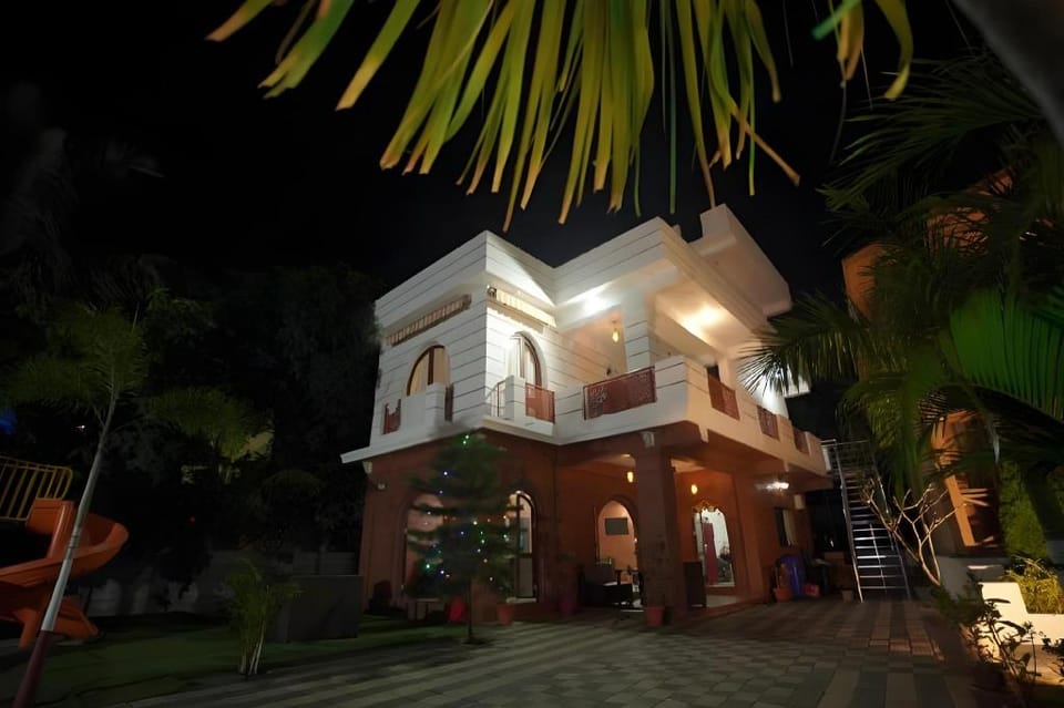 The Candlewood Resort Hotel in Maharashtra