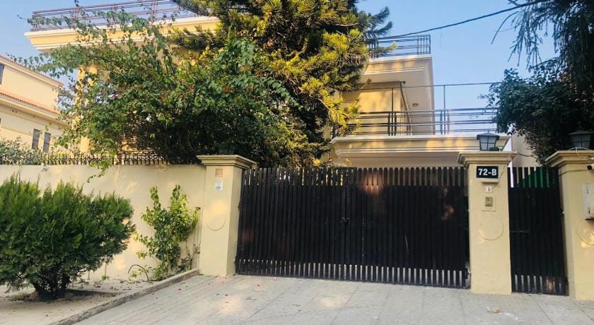 Royal Executive Guest House F-8 Bed and Breakfast in Islamabad