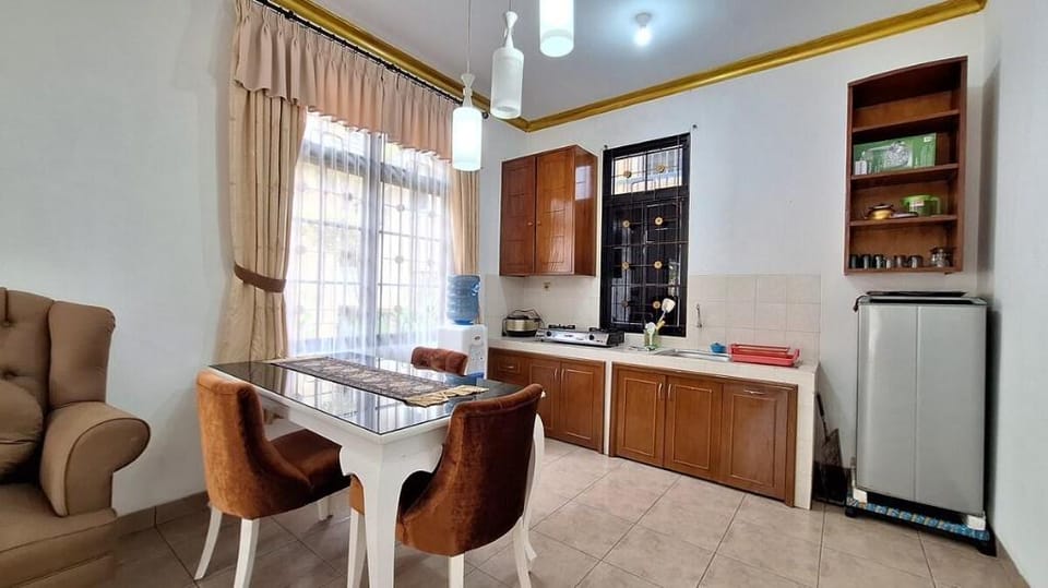 The Happy Villa EE2-03 Vacation rental in West Java