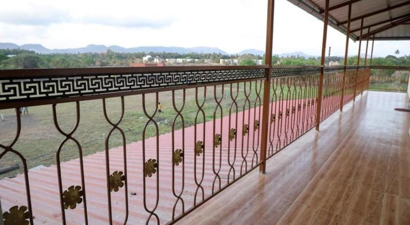 Mokalbaug Beach Resort Apartment in Alibag