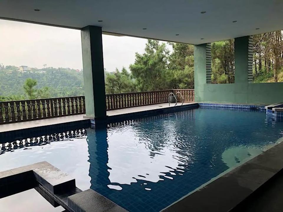 Condo in Tagaytay  4.55  1 bedroom  3 beds  1 bath Apartment in Tagaytay