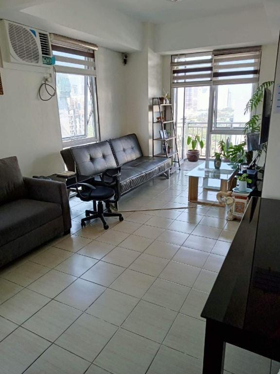 PENTHOUSE CONDO UNIT FOR 1 BEDROOM ACCESS Apartment in Pasig