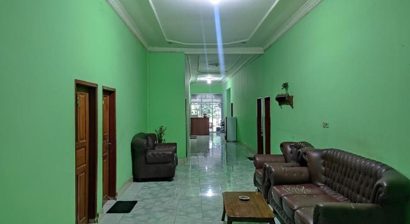 OYO 93411 Syariah Hotel Tomborang Hotel in Indonesia