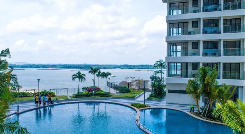 Seafront Country Garden Danga Bay by Lions Bay Apartment in Johor Bahru