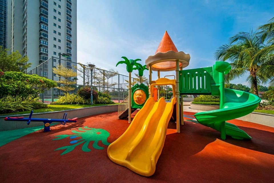 Seafront Country Garden Danga Bay by Lions Bay Apartment in Johor Bahru