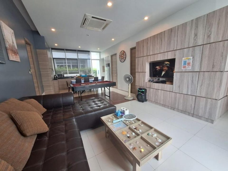 Beachtown2 Cha-Am Private Poolvilla From beach2km Villa in Thailand