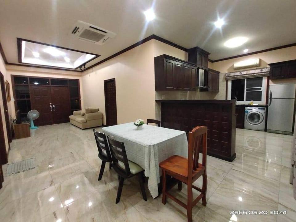 I Sea Cha-am Private Poolvilla from beach 2km Villa in Thailand