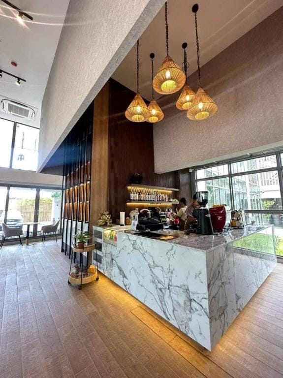 Econdo-New. Sauna, Steam room, rooftop pool,Cafe. Apartment in Chon Buri Changwat