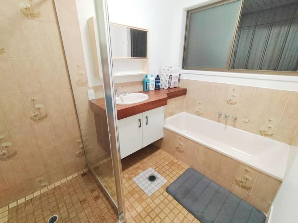 Cfamily 1M03 double bedroom shared house Vacation rental in Brisbane