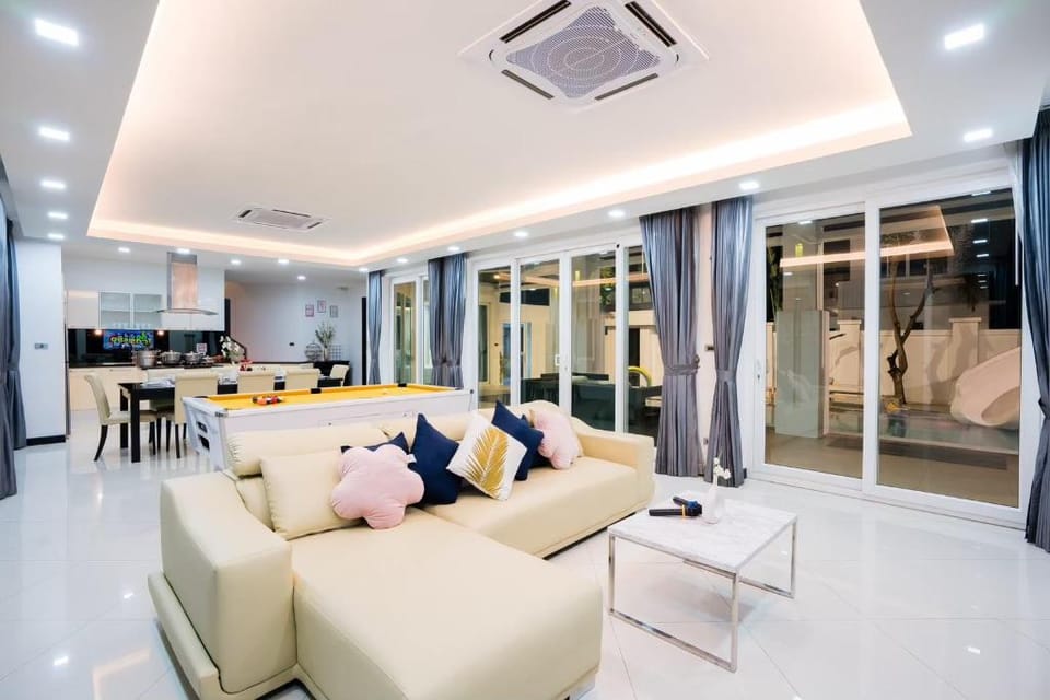 Funday Pool Villa Villa in Pattaya City