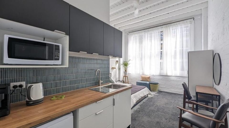 KozyGuru | Darlinghurst | Little Oxford St Studio Vacation rental in Surry Hills