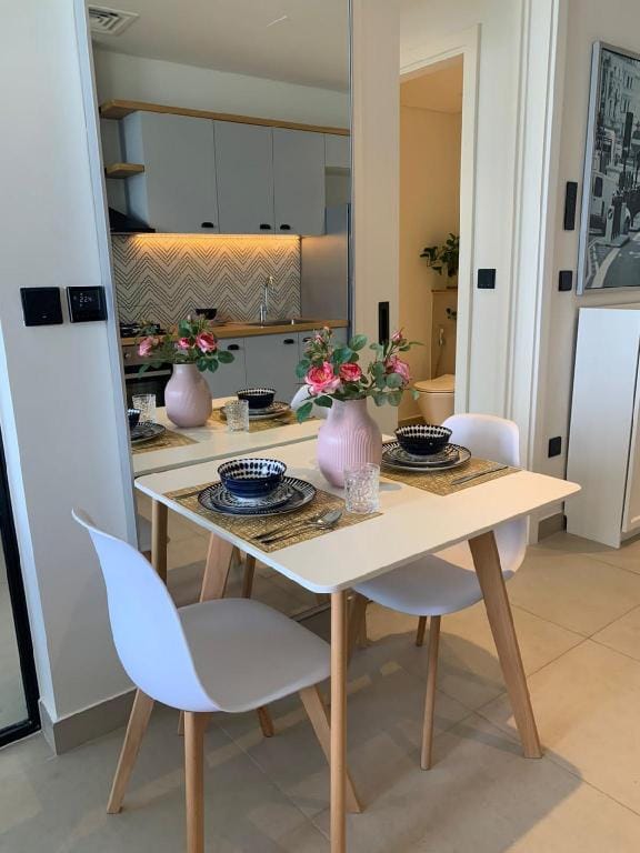 Collective T2 By Emaar Apartment in Dubai