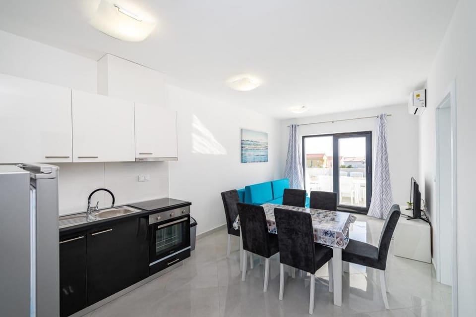 Deluxe Villa Laura 1a Apartment in Novalja