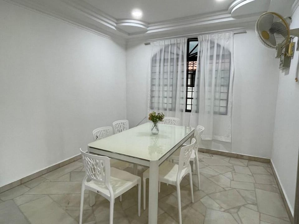 Happiness Homestay in Dengkil Vacation rental in Selangor, Malaysia