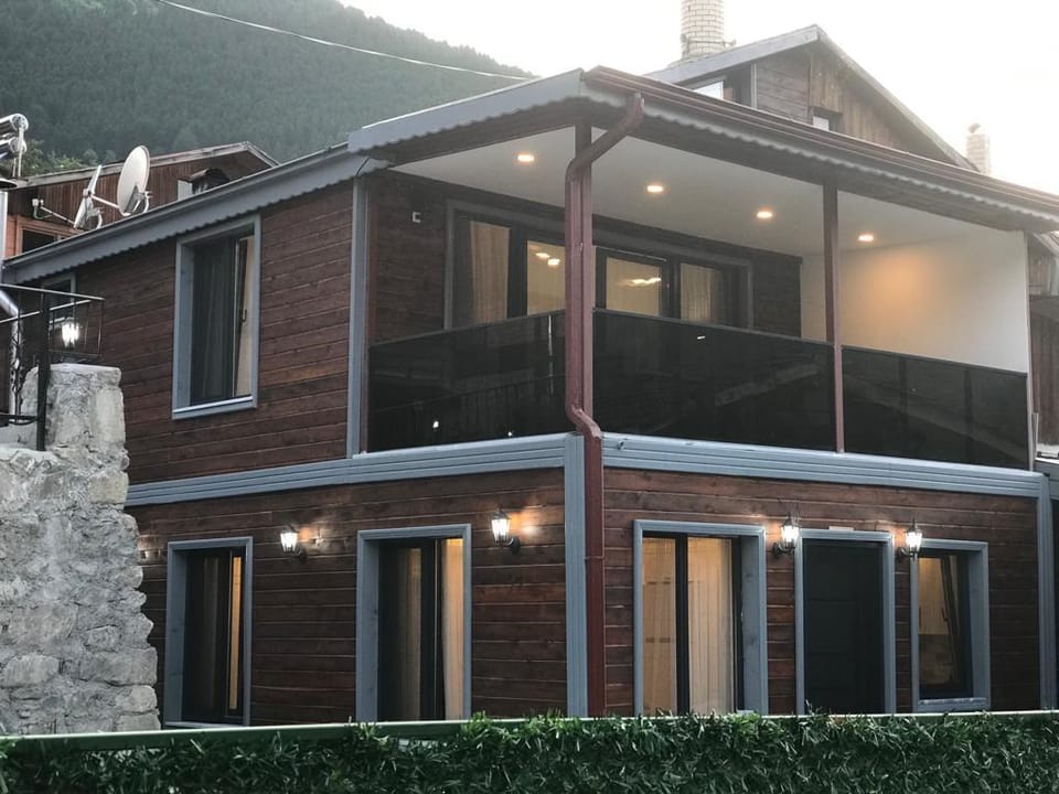 Garden House Uzungöl Villa in Turkey