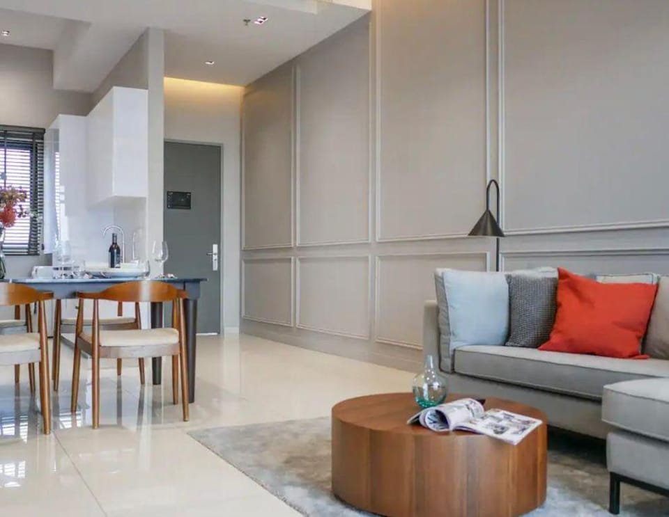 Luxurious Suite Seaview Top Pool Apartment in Bayan Lepas