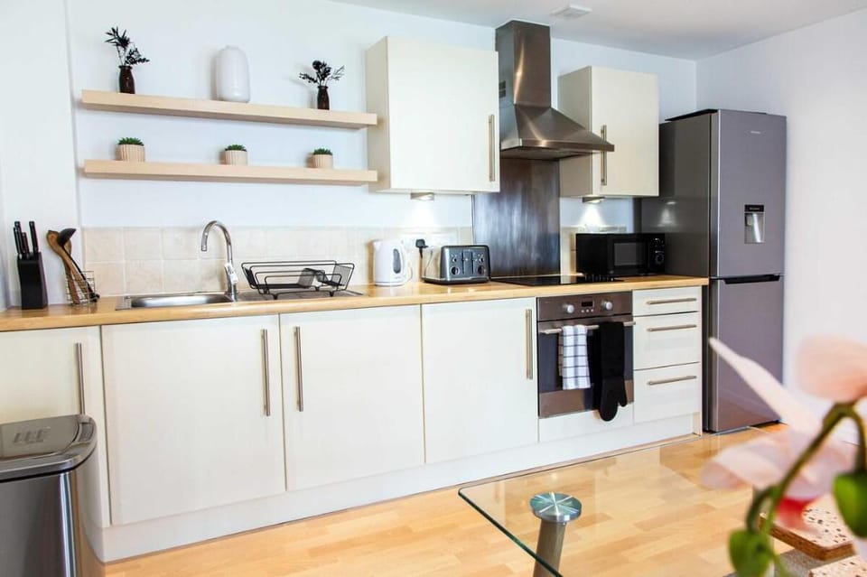 Executive 2 Bed Apartment Vacation rental in Warrington