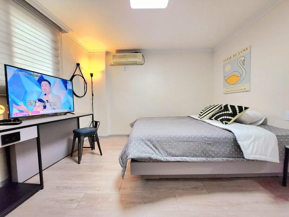 ♡ Modern redesign meets everyday comfort  (❁´◡`❁) Vacation rental in Seoul