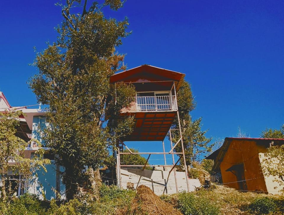 Treehouse by The City Escape Villa in Shimla