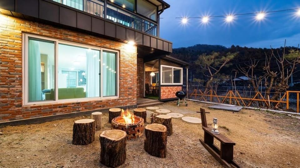 Gapyeong Refresh Pool Villa Bed and Breakfast in Gyeonggi-do