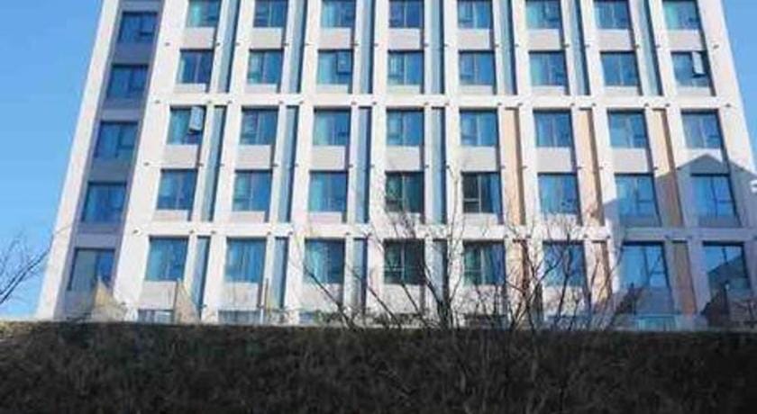 THE SHARE 명동 고층view & Free GYM #지하철역 3분 #명동 10분 Apartment in Seoul