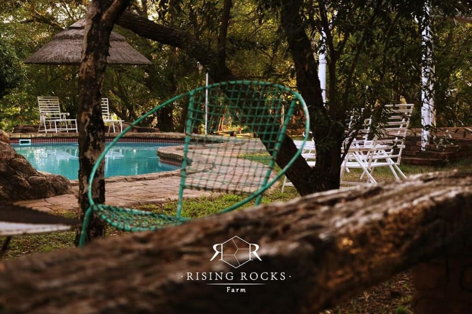 Peaceful Mountain Cottage :Hikes/Boma/Animals/Pool Chalet in Gauteng