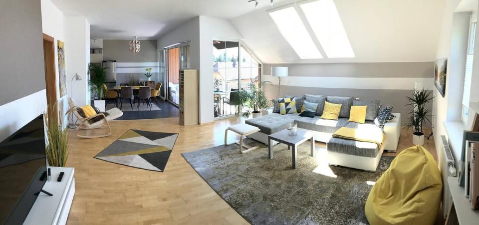Apartment With Amazing Lake- and Mountain View Apartment in Salzburgerland