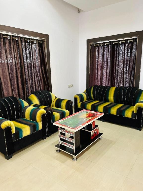 3 BHK Holiday Home  Vacation rental in Maharashtra