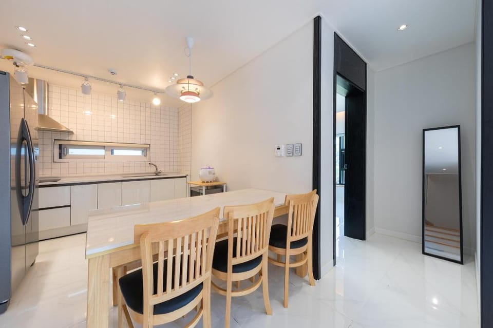 Pyeonghae Houses Vacation rental in South Korea