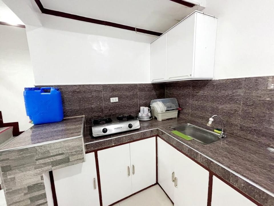 Calapan Transient House 3-BedRoom  near MALLS L26 Vacation rental in Calabarzon