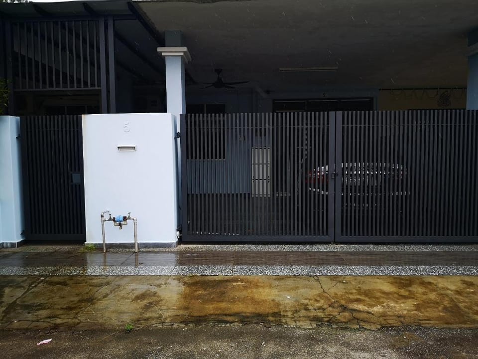 E.J HOMESTAY KUANTAN MUSLIM ONLY PANDAN DAMAI Vacation rental in Pahang, Malaysia