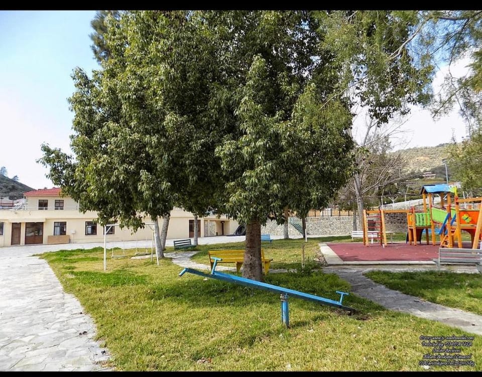 Evie's House Arakapas  Vacation rental in Limassol District