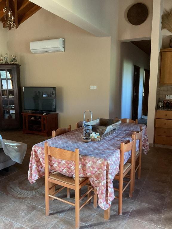 Evie's House Arakapas  Vacation rental in Limassol District