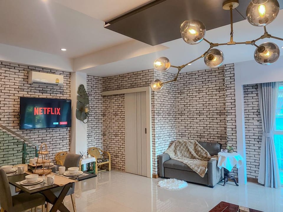 NanaH Tha Phae Private House Vacation rental in Chiang Mai