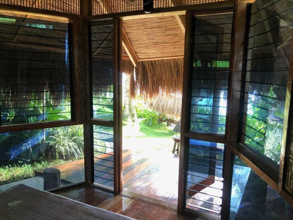 Beachfront Kubo Vacation rental in General Luna
