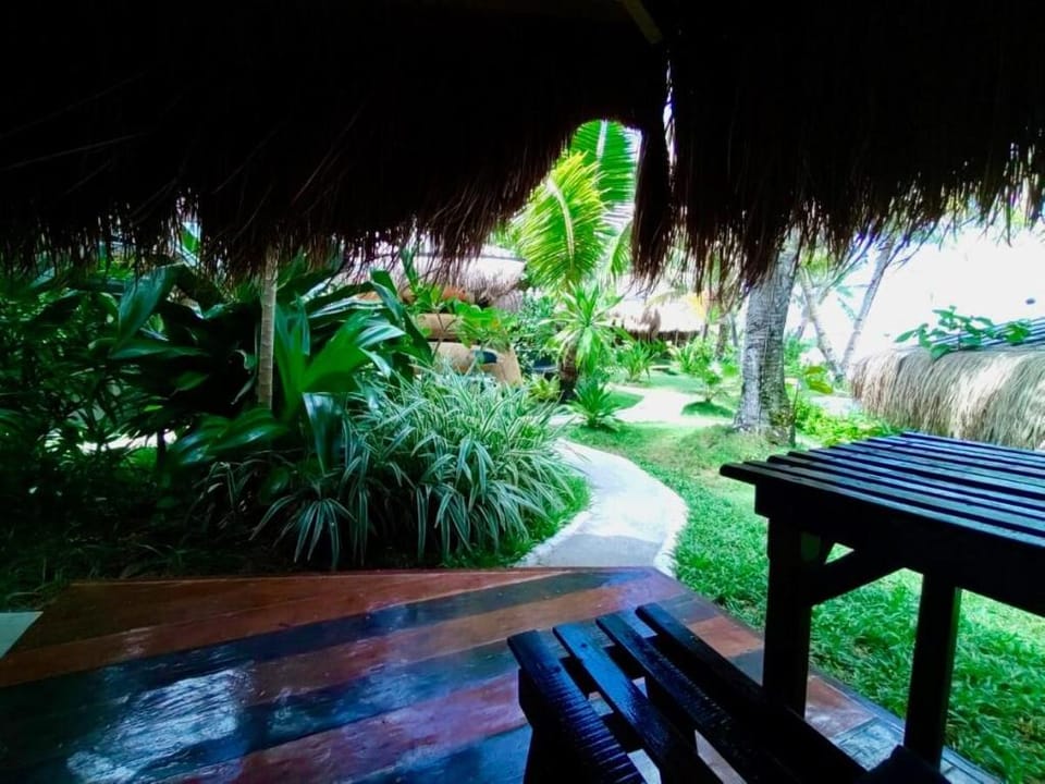 Beachfront Kubo Vacation rental in General Luna