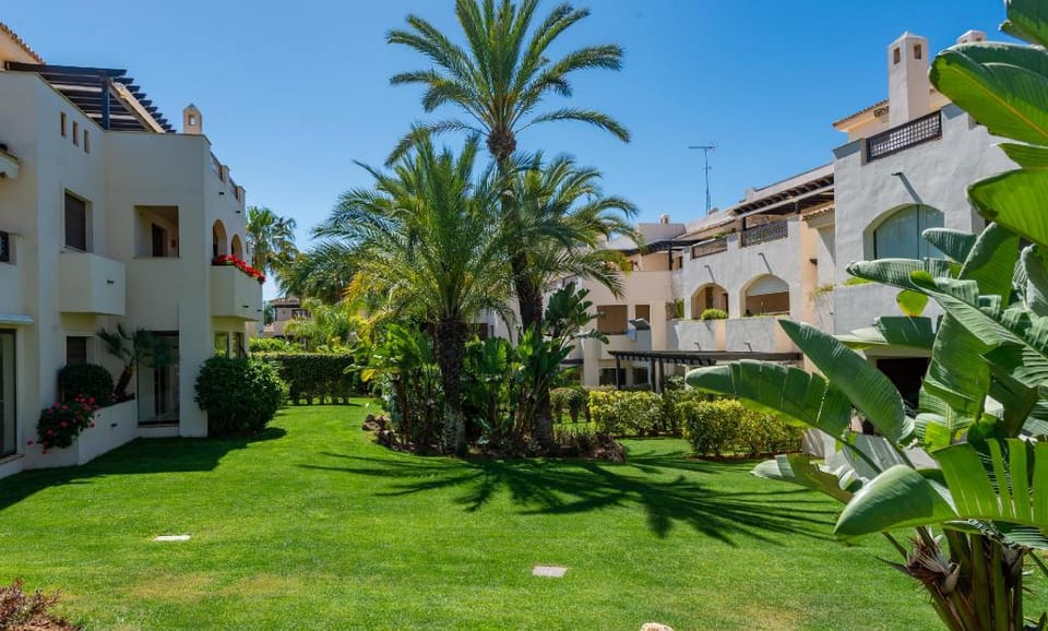 La Medina De Banus, Puerto Banus Apartment in Marbella