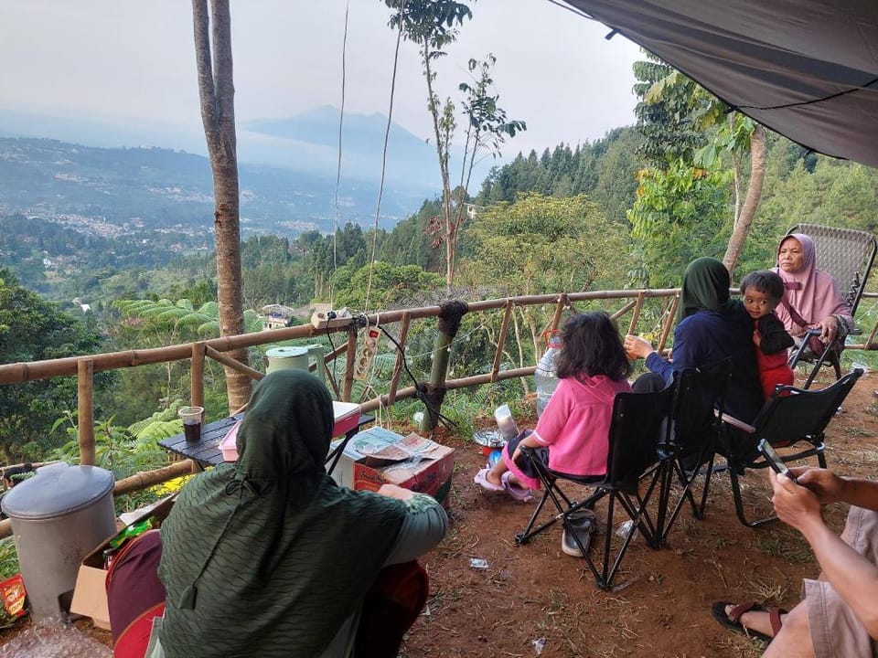 Tenda Rara Vacation rental in Cisarua