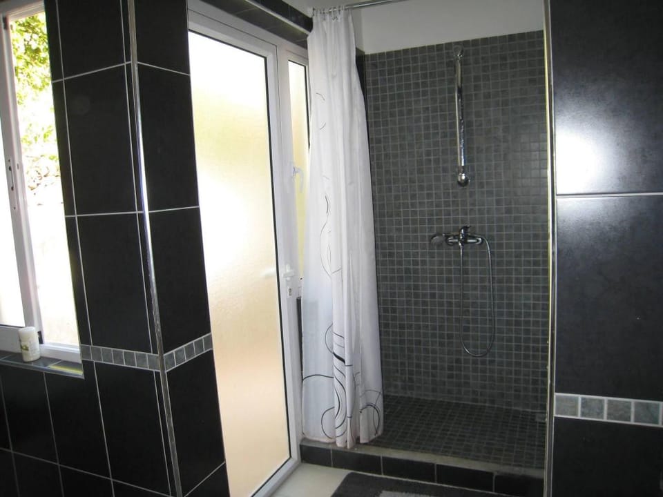 Black River Villa Turquoise 3bdr, sea view Villa in Rivière Noire District, Mauritius