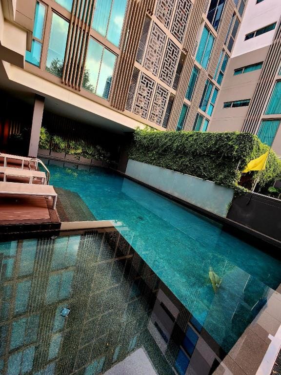 2 Bedroom 2 bathroom, Garden Views in Phrom Phong Apartment in Bangkok