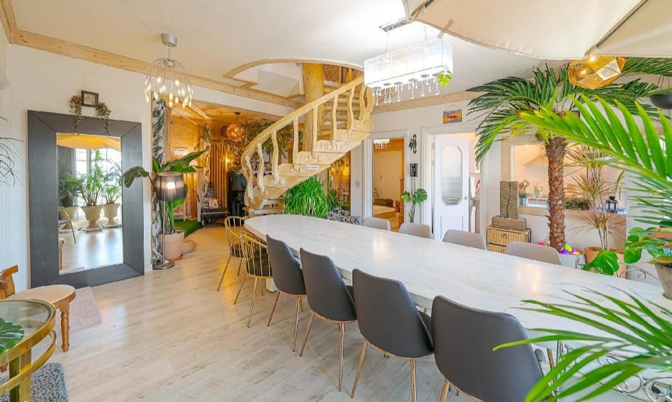 Palm tree art Bed and Breakfast in Gyeonggi-do