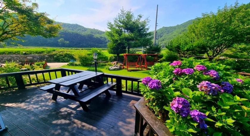 Samcheok Rose Valley Pension Bed and Breakfast in South Korea