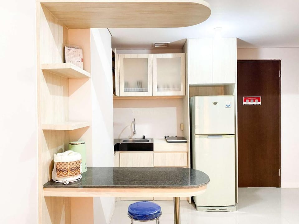 Comfy 2BR Transpark Juanda Bekasi Apt By Travelio Apartment in West Java