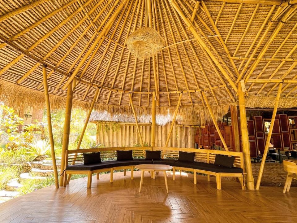 Unique Deluxe Double Room Villa in Nusa Penida Vacation rental in Nusapenida