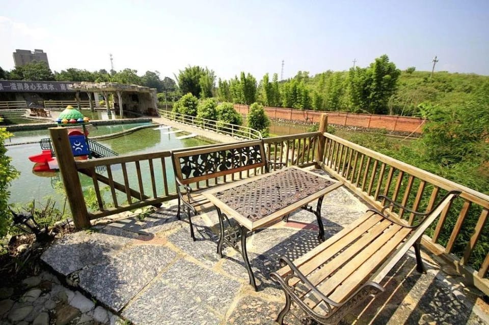 The Nanling Mountain Hot Spring Hotel Apartment in Guangdong