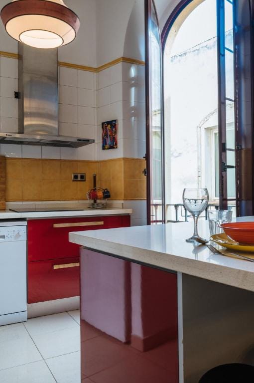 Penthouse Terrace 3BD 7 Pax 150sqm Park Opt Apartment in Seville